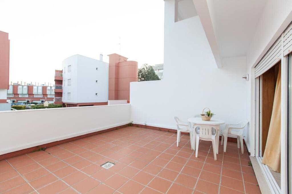 Flat At The Beach Виана-ду-Каштелу Экстерьер фото