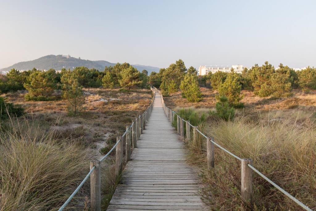Flat At The Beach Виана-ду-Каштелу Экстерьер фото